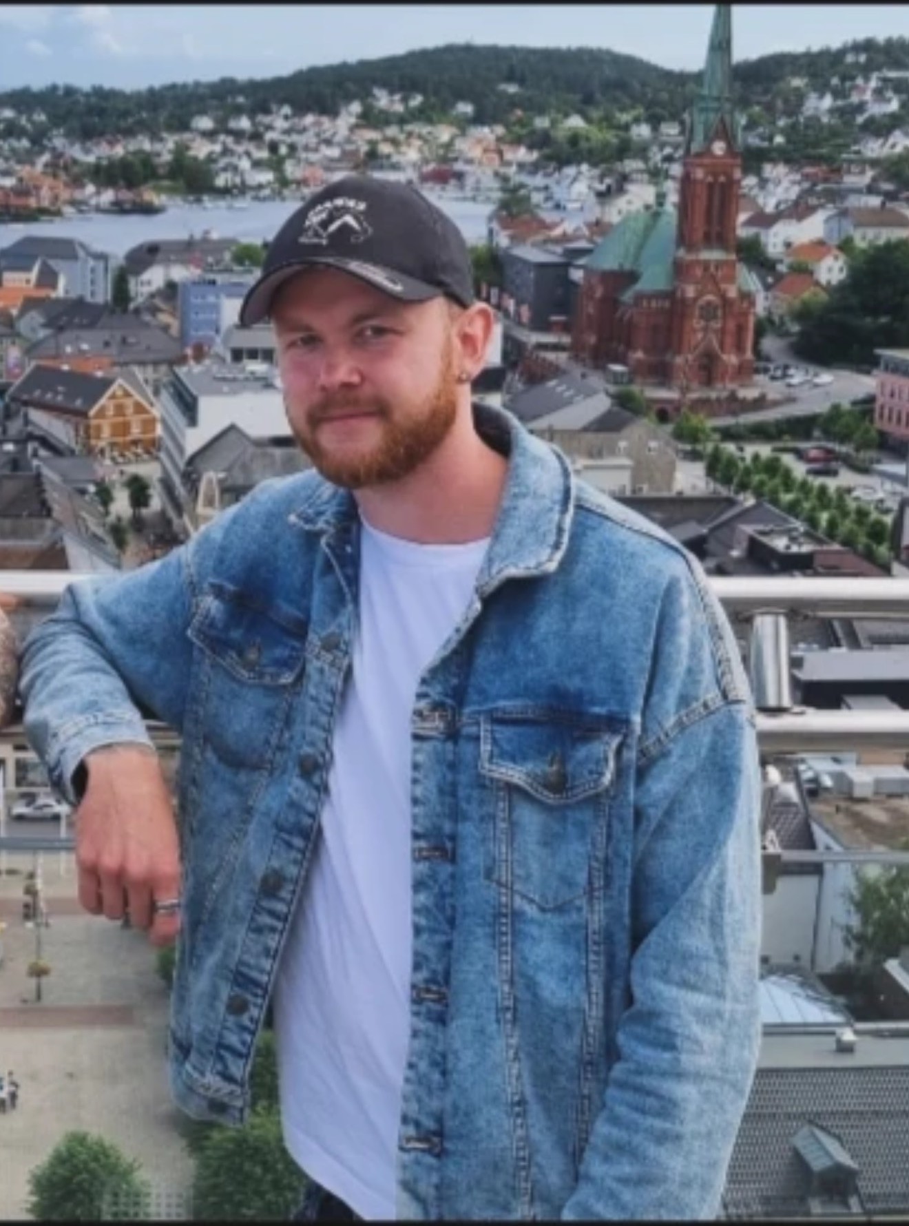 Portrett av Adrian Grandalen hos Grand Ink